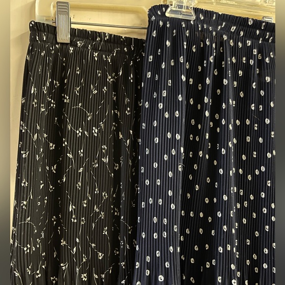 Set of two Robbie Bee vintage pleated navy and black skirts size large - Picture 3 of 14